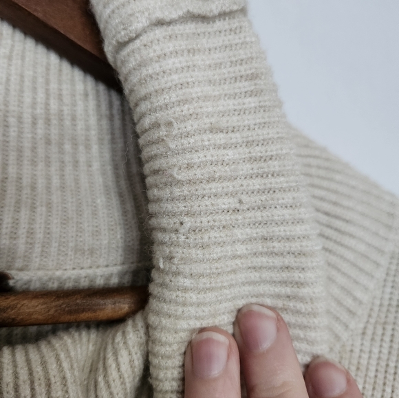 Free People Cowl Neck Sweater Size L - Picture 6 of 10